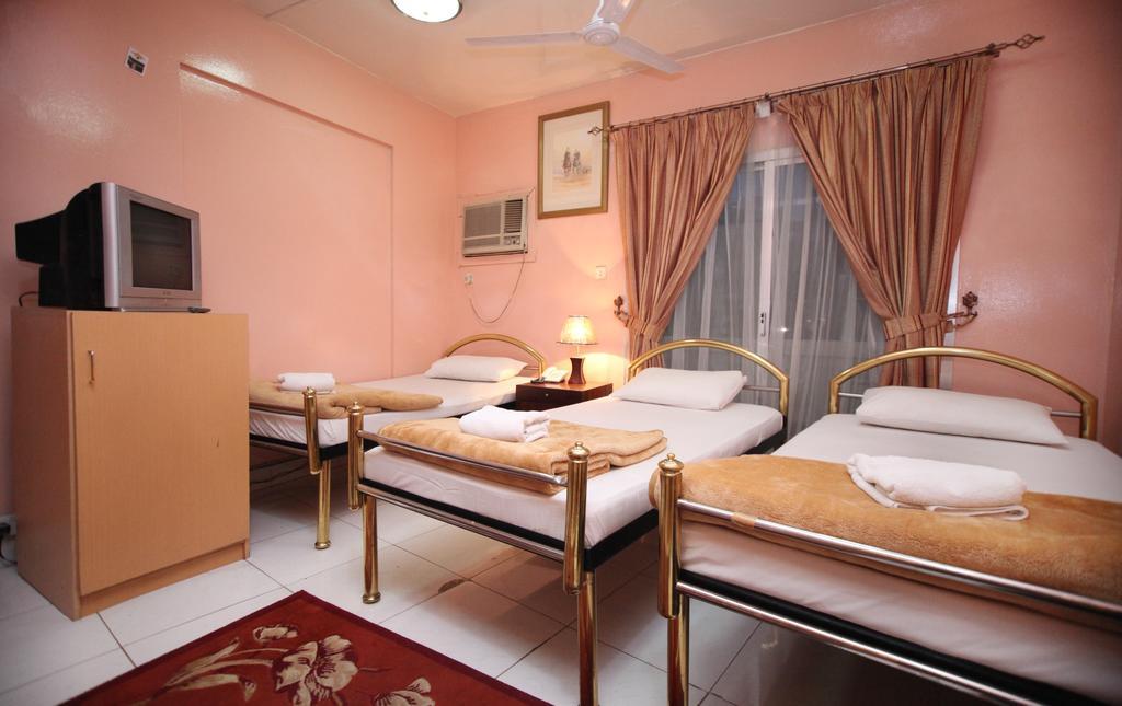 Zaineast Hotel Dubai Oda fotoğraf
